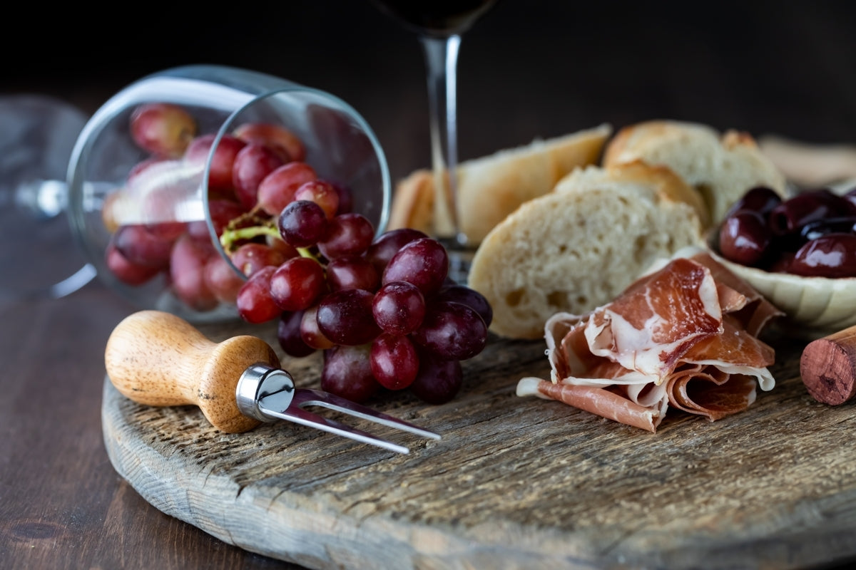 19. juni 2026 Stort Charcuterie-bræt